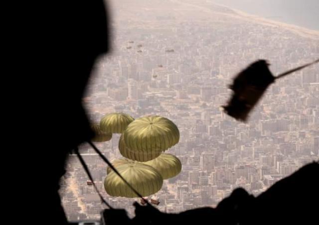 الجيش ينفذ 8 إنزالات جوية على شمال غزة بمشاركة دولية