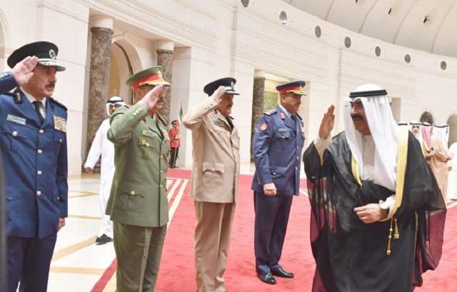 أمير الكويت يغادر بلاده متوجهًا إلى الأردن (صور)