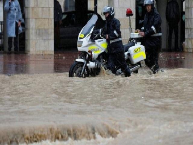 الدفاع المدني يحذر من تشكل السيول والغبار
