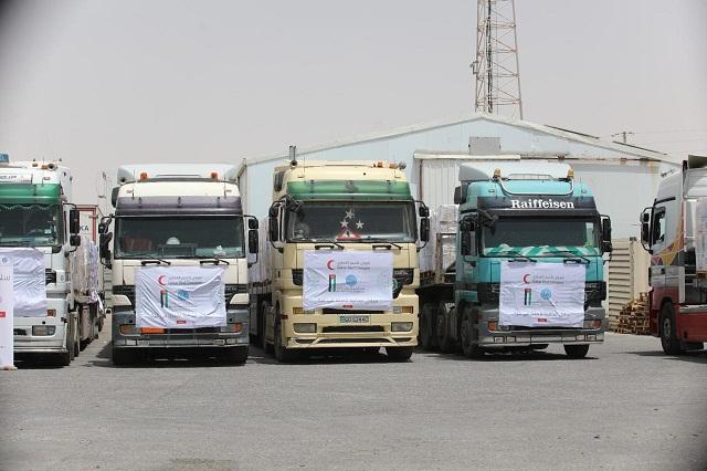 الأردن وقطر يسيران ٢٤ شاحنة إلى غزة.. والسفير آل ثاني يشكر الأردن (صور)