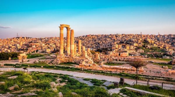 الحرارة أعلى من معدلاتها بـ5 درجات الاثنين