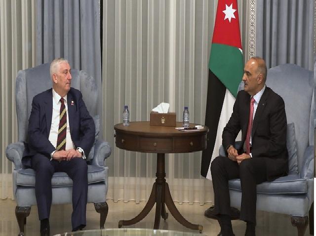 الخصاونة: استمرار العدوان الإسرائيلي على غزة يهدد المنطقة بأسرها