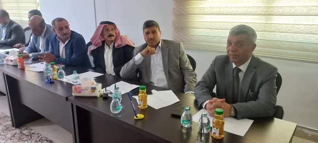 رئيس وأعضاء مجلس محافظة مادبا يعقدون مؤتمراً صحفياً