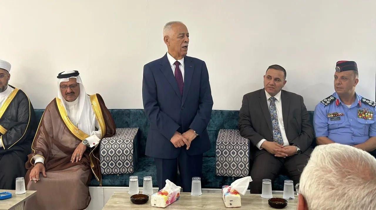 العيسوي يعزي عشائر الدبوبي وأبو السمن والصوفي والزعبي والعواملة والخريسات