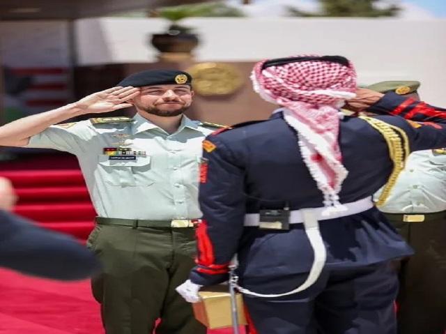 ولي العهد يرعى مراسم تخريج الفوج ٣٣ من ضباط جامعة مؤتة
