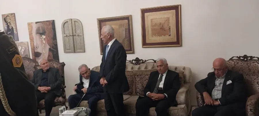العيسوي يعزي آل الساكت