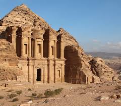 ابو عنيز تكتب : في ذكرى اختيارها واحدة من عجائب الدنيا السبعة: