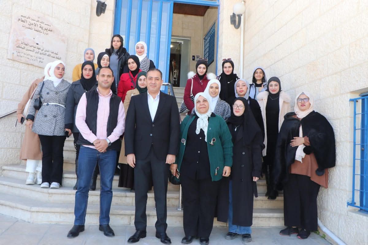 زيارة  من شابات عجلون لتعزيز الوعي بمخاطر المخدرات