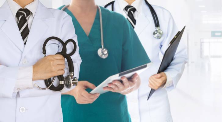 أطباء الدكتوراه يناشدون معادلة و الاعتراف بشهاداتهم