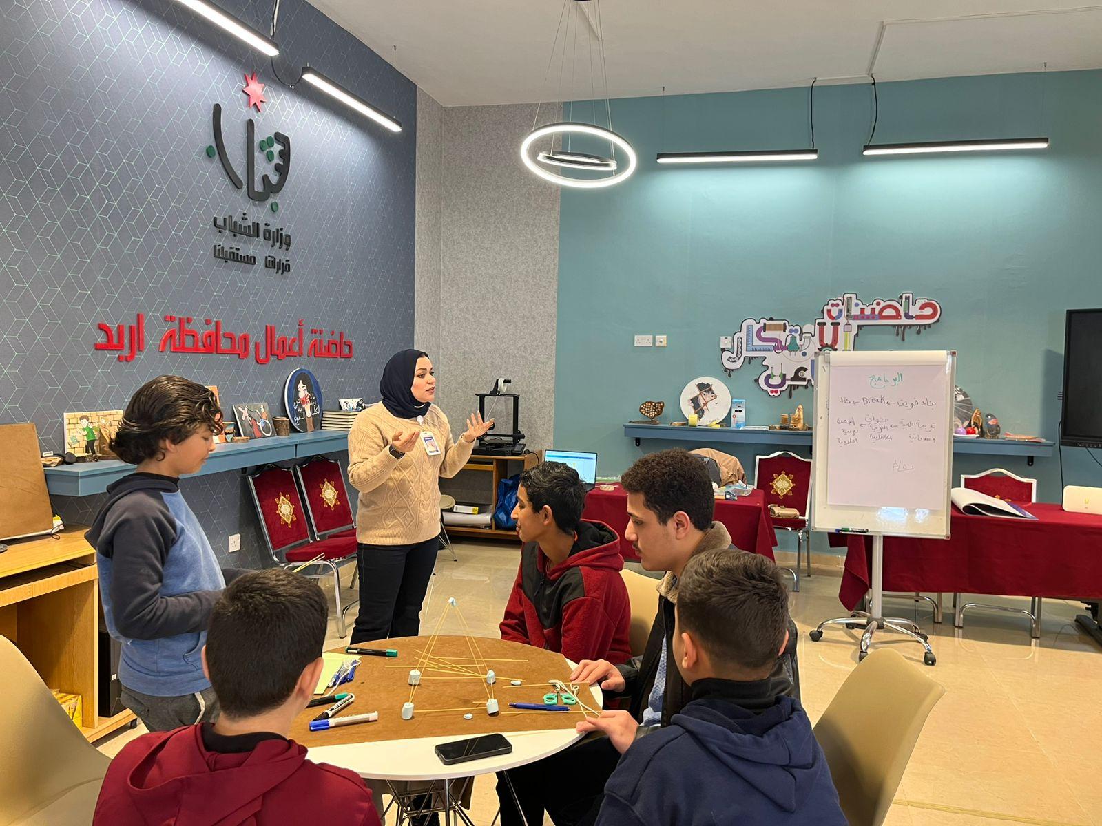 ورشة حول التربية الإعلامية والطفولة في مركز شباب وشابات غرب إربد