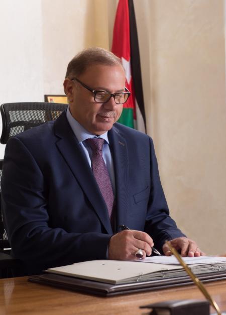 الذكاء الاصطناعي: ثورة واعدة في مجالات الغذاء والدواء
