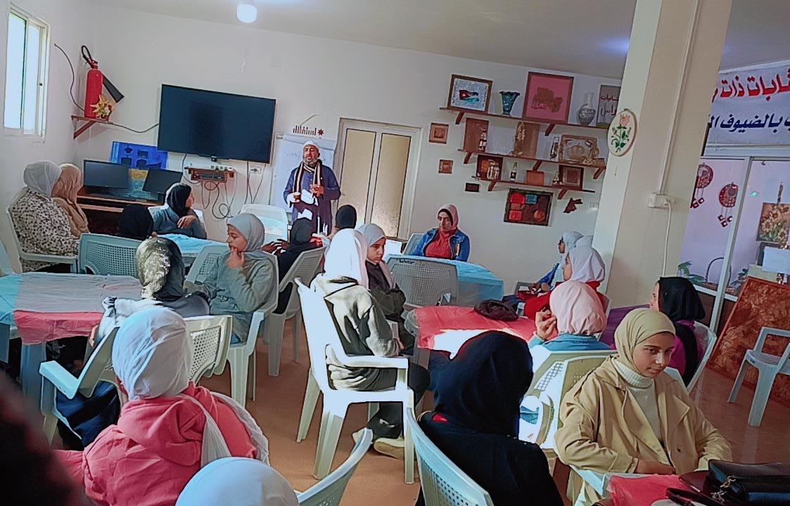 مركز شباب وشابات ذات راس ينظم فعالية 