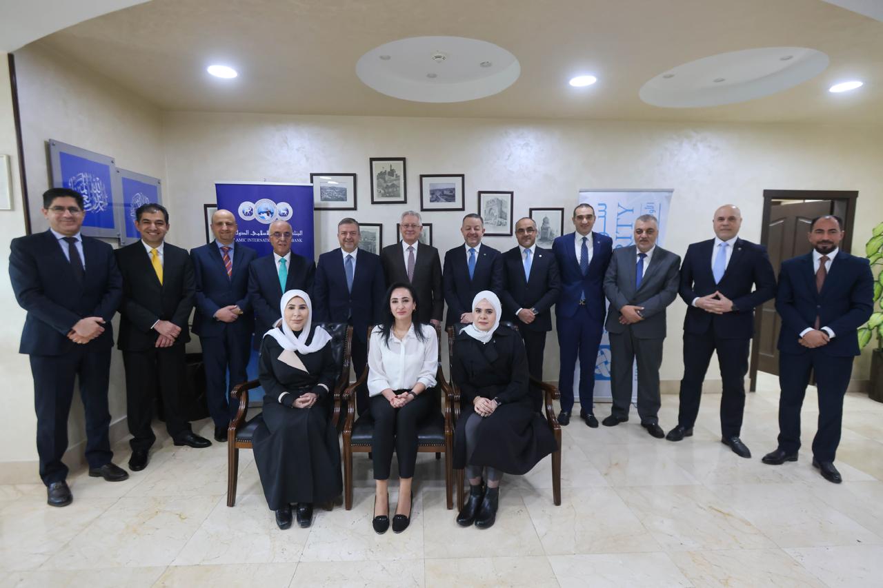 سوليدرتي الأولى للتأمين توقّع اتفاقية لتقديم خدمات التأمين المصرفي مع البنك العربي الإسلامي الدولي