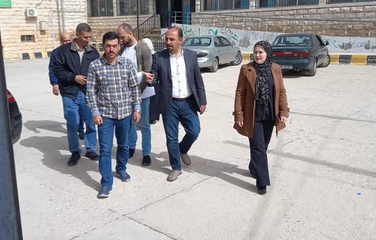المومني تتابع مشروع الإضافات الصفية في مدرسة صقر قريش الأساسية للبنين