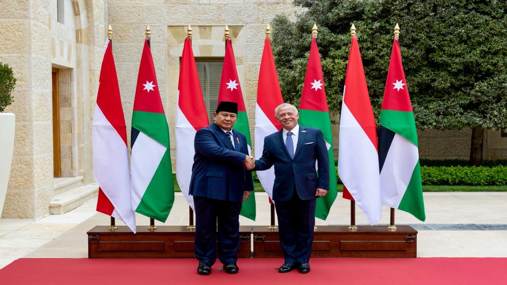 الملك والرئيس الإندونيسي يشهدان توقيع اتفاقية تعاون في المجال الدفاعي