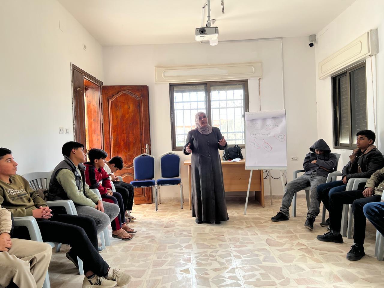 مركز شباب وشابات وادي الكرك ينفذ نشاطاً بعنوان 