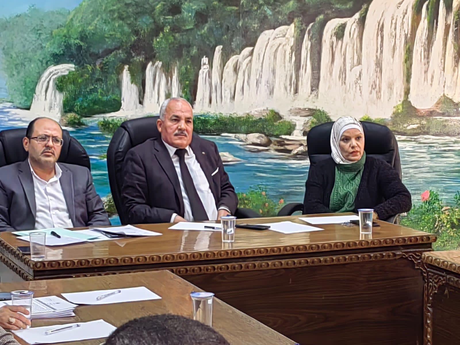 الزرقاء الأولى تنفذ ورشة تدريب في تقييم الأداء لشاغلي وظائف الإدارة الوسطى
