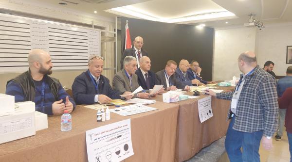 الفائزون بعضوية مجلس نقابة الاطباء (اسماء)