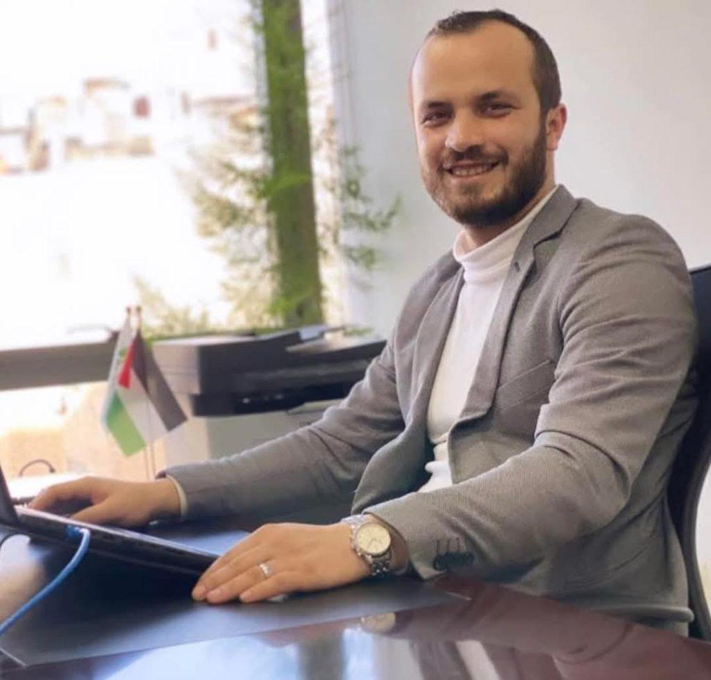 الدكتور أنور عطا عرعراوي..مبارك