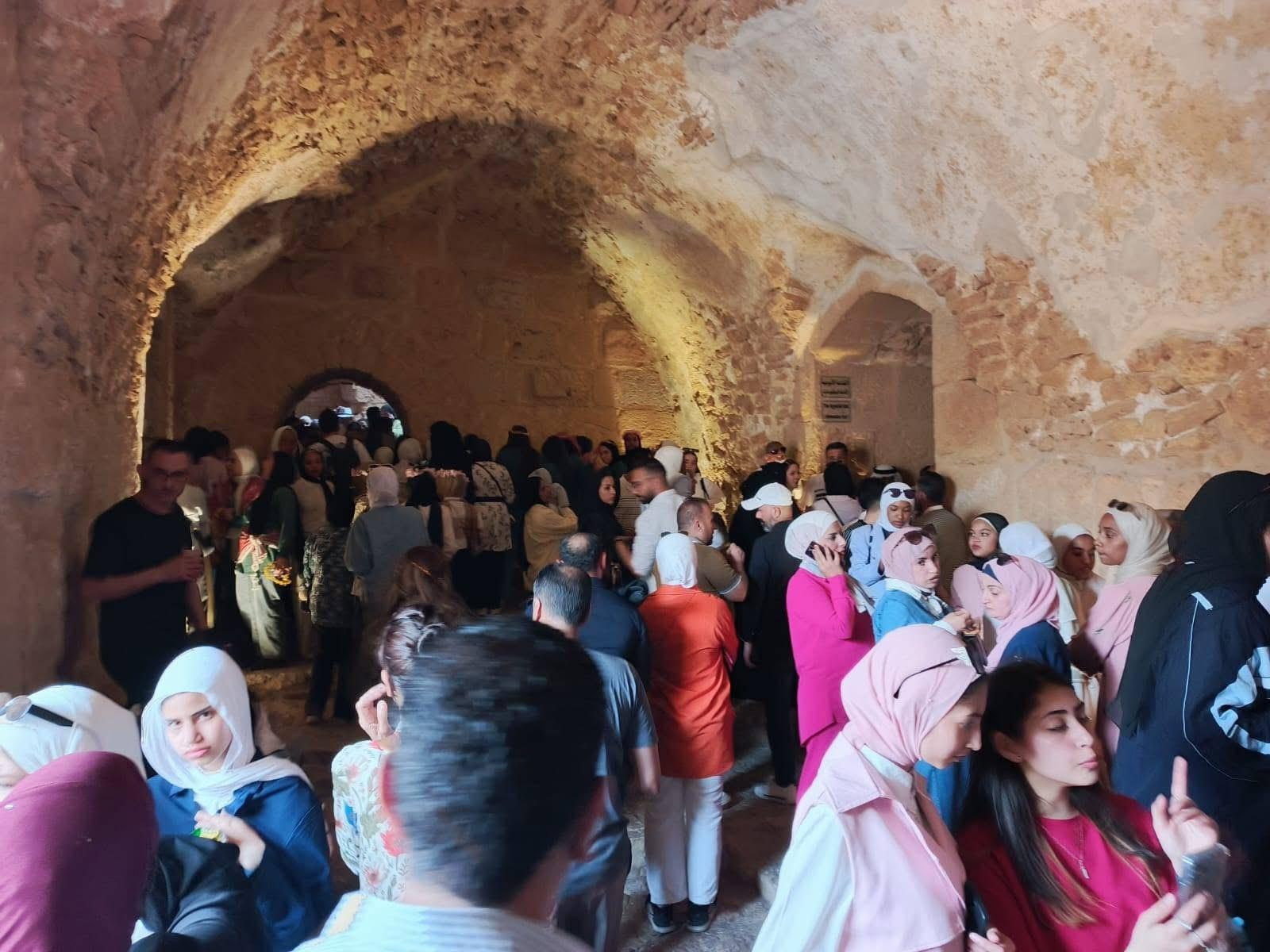 عجلون تستقبل زوّارها بحراك سياحي نشط وفعاليات متنوعة (صور)