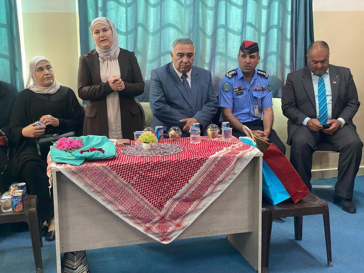 المومني ترعى فعاليات مدرسة عين جنا الثانوية