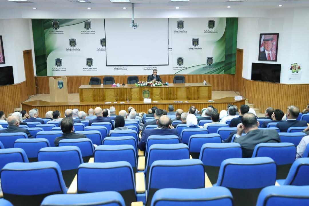 رئيس الجامعة يلتقي أعضاء الهيئة التدريسية