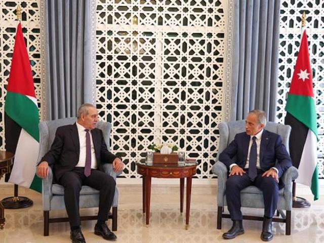 حسّان لحسين الشيخ: تثبيت الفلسطينيين على أرضهم أولوية أردنية