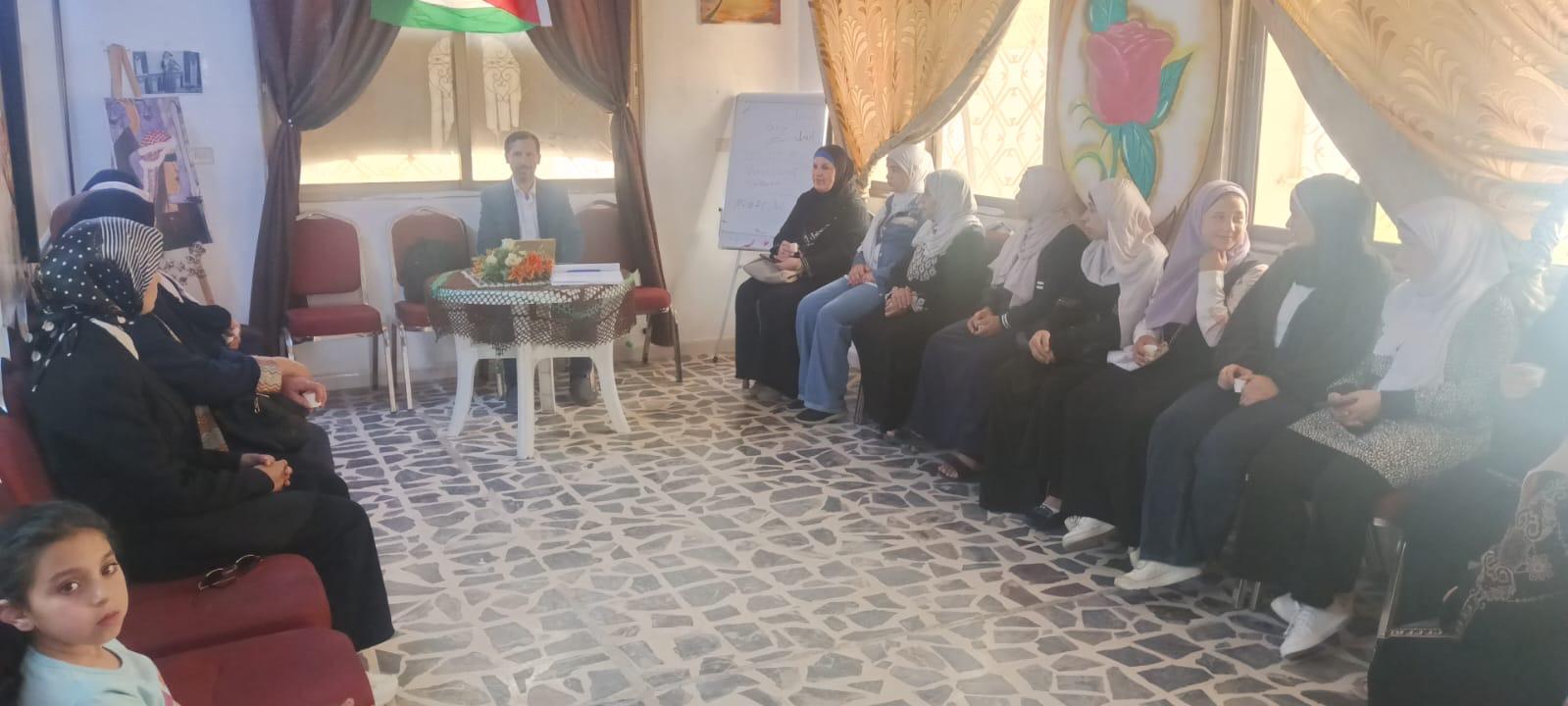 جلسة حوارية حول 