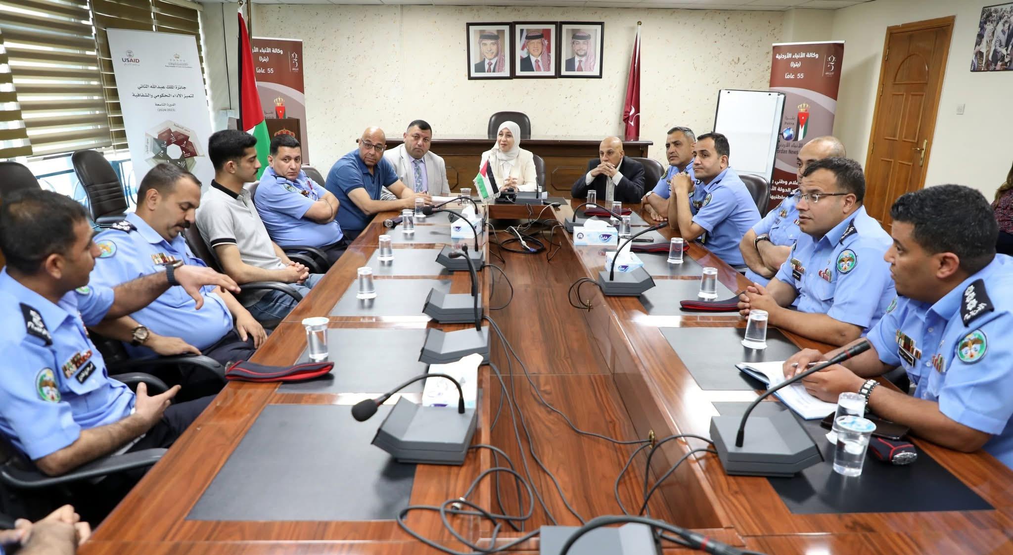 وفد من مديرية الإعلام والشرطة المجتمعية يزور (بترا)