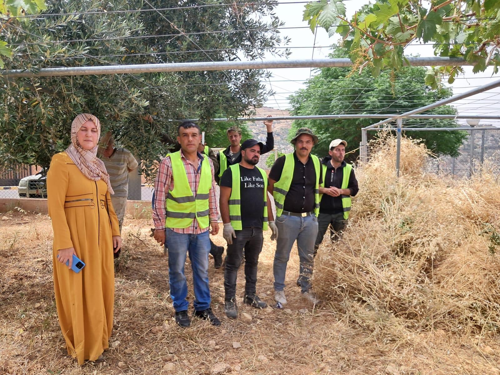 حملة نظافة في مركز شباب وشابات كفرنجة بالتعاون مع معهد التدريب المهني /عجلون و مجلس الخدمات المشتركة