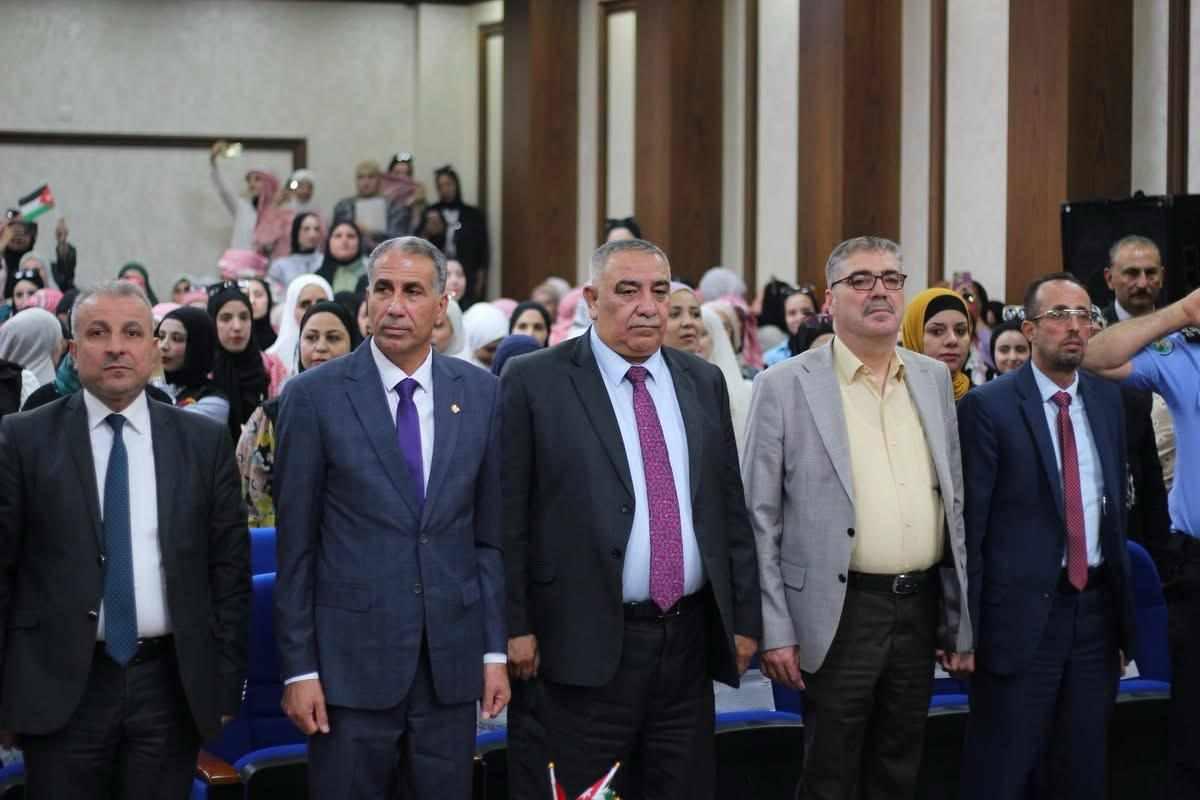 كلية عجلون الجامعية في جامعة البلقاء التطبيقية تحتفل بعيد الاستقلال الـ79