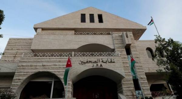 صحفيون يطالبون بإعادة الزميلين قبيلات وبرية إلى سجل النقابة