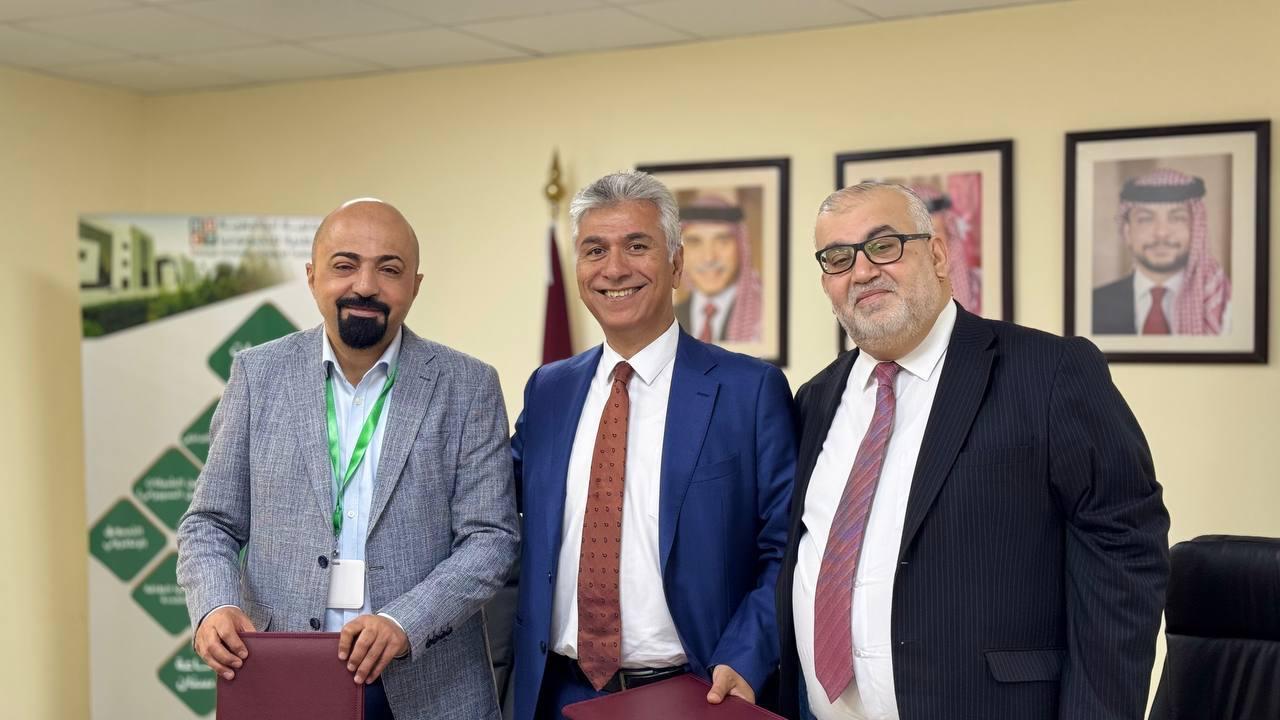 الكلية الجامعية الوطنية للتكنولوجيا توقع مذكرة تفاهم وتعاون مع جمعية آفاق لدعم الطالب المحتاج والمتعثر