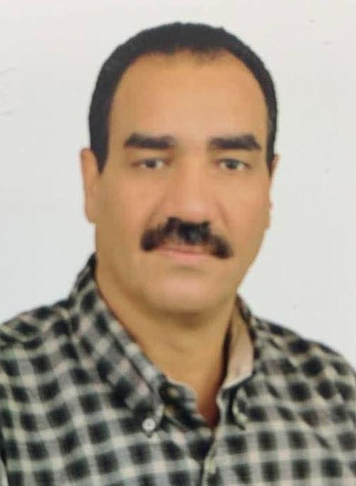 ((ترامب يجمع لشعبه... وغيره يجمع لجيبه))