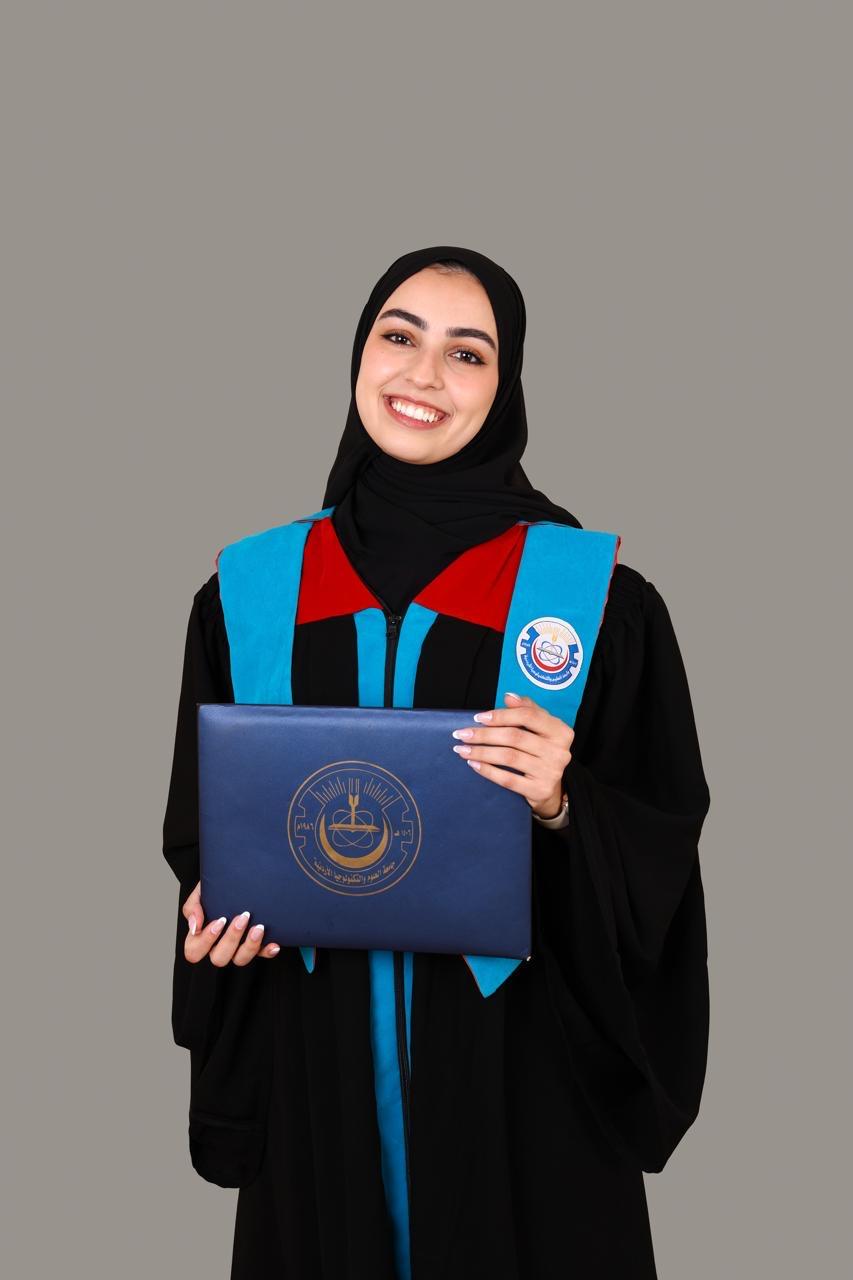 الدكتورة راما رأفت ابوقطي مبارك التخرج