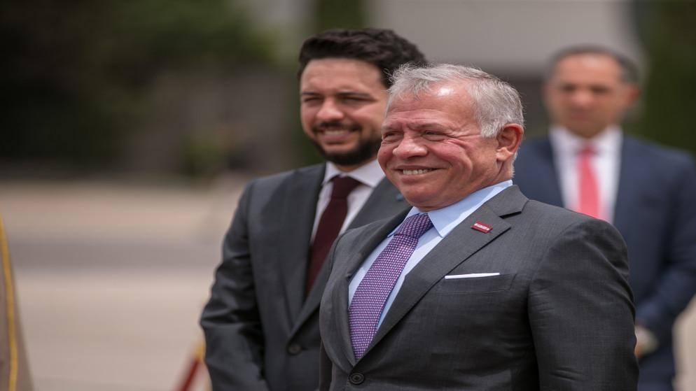 ولي العهد مهنئا بعيد الجيش وذكرى الثورة العربية الكبرى: ونمضي بالعز والفخر