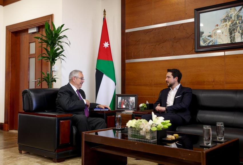 ولي العهد: تعزيز البيئة الاستثمارية والواقع التنموي والسياحي في العقبة