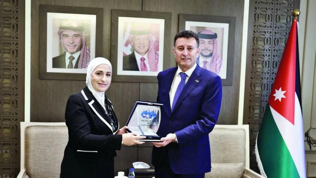 الكركي والصفدي يؤكدان عمق العلاقة بين “النواب” والصحافة الوطنية