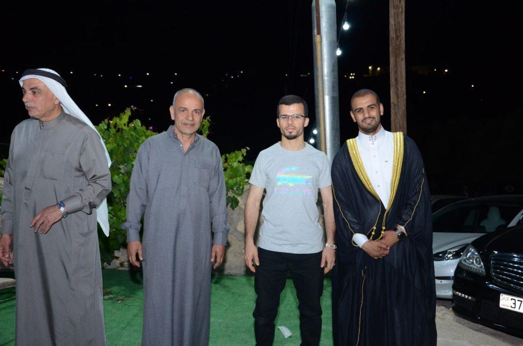 الحاج عمر شاهر ابو حمور يولم بمناسبة زفاف نجله المهندس راشد