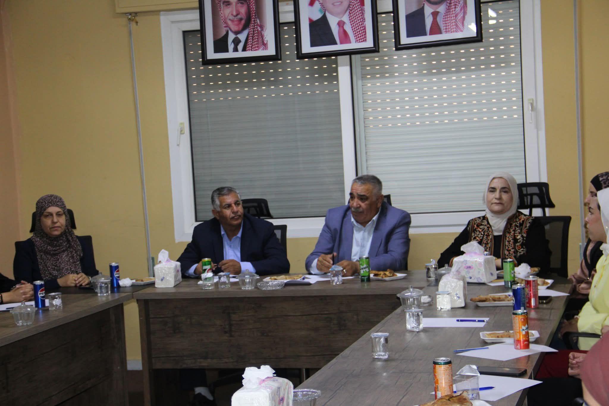 رئيس مجلس محافظة عجلون يؤكد اهمية دور الشباب في بناء الوطن