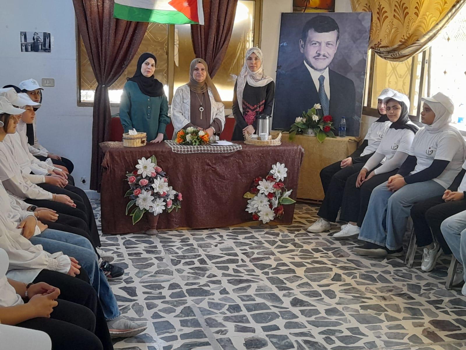 انطلاق معسكر النشاط الرياضي والبدني في مركز شابات صخرة