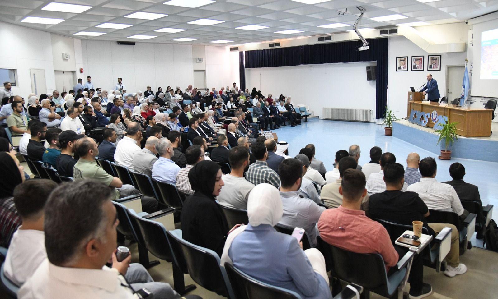 العلوم والتكنولوجيا تفتتح أعمال المؤتمر الدولي ICICS2025