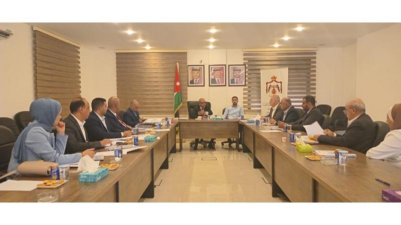 عقد أول اجتماع للجنة مجلس محافظة البلقاء