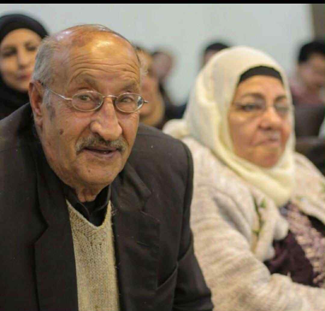 أربعون شمعة… وغيابان لا يُطفآن.