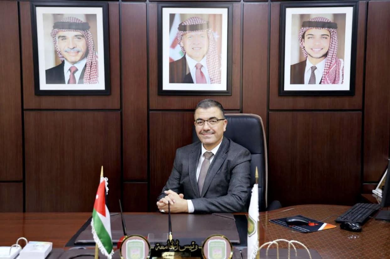 رئيس جامعة عجلون الوطنية يوجّه كلمة للطلبة بمناسبة بداية الفصل الصيفي