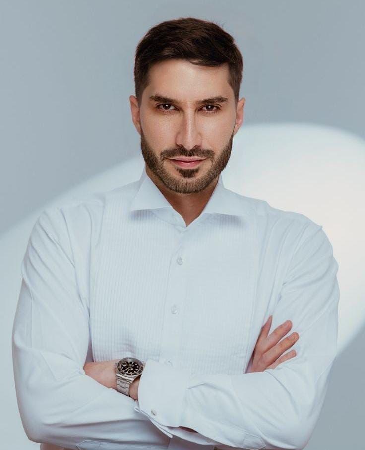 السمكري أول طبيب تجميل عربي من خارج لبنان يشارك في لجنة تحكيم Mister Lebanon 2025
