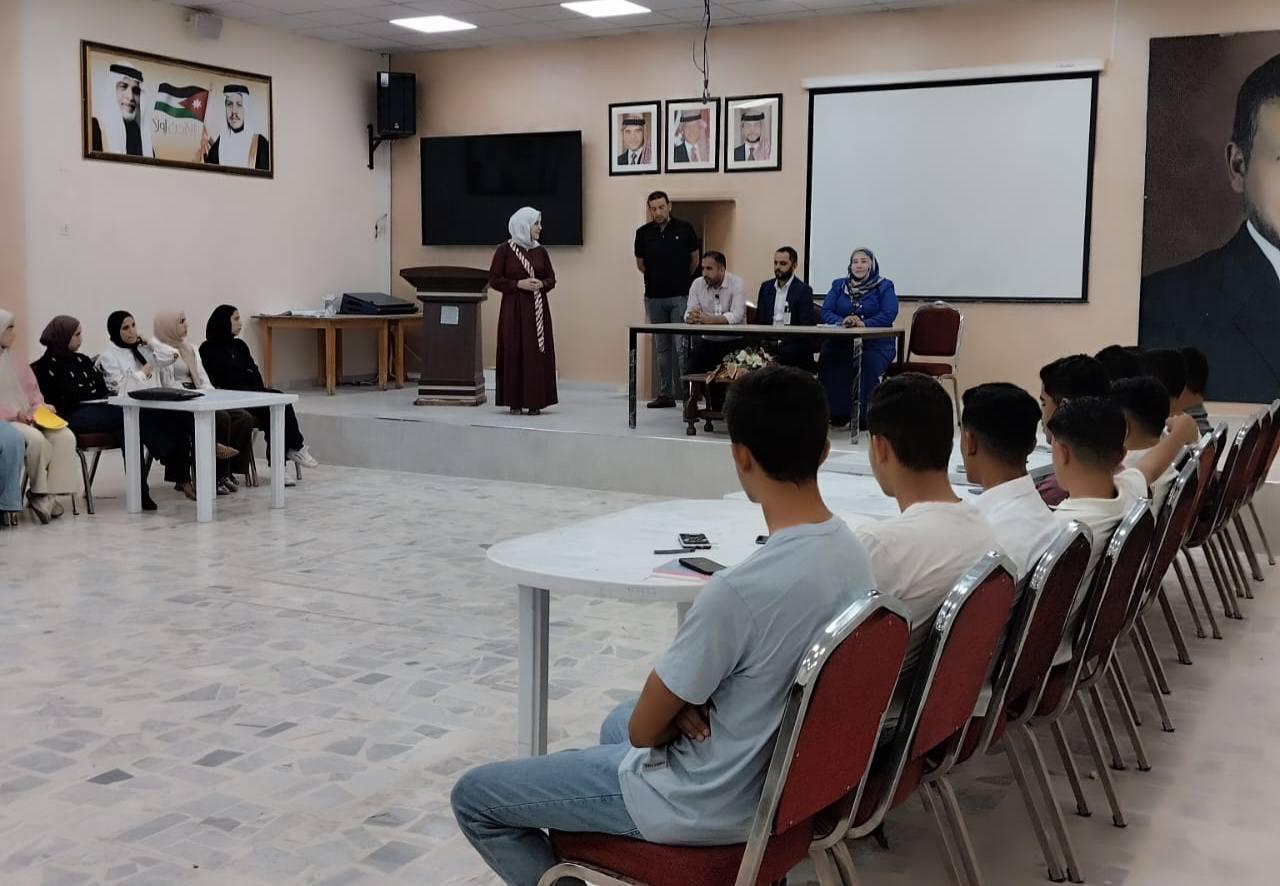 محاضرة توعوية حول خدمات الضمان الاجتماعي في مركز شباب وشابات كفرنجة