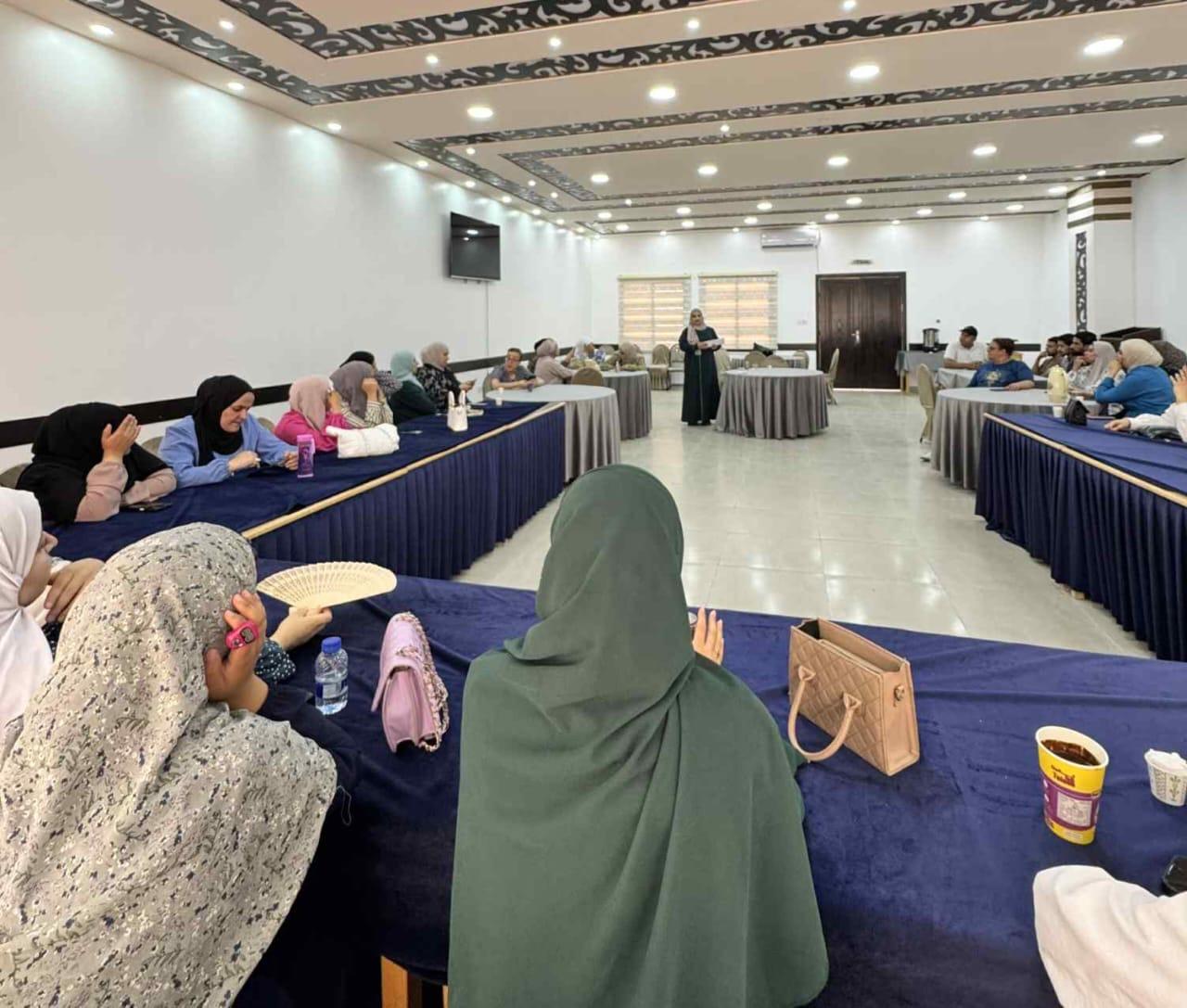 جلسة تعريفية بجائزة الحسين للعمل التطوعي في مركز الأميرة تغريد – مؤسسة التدريب المهني