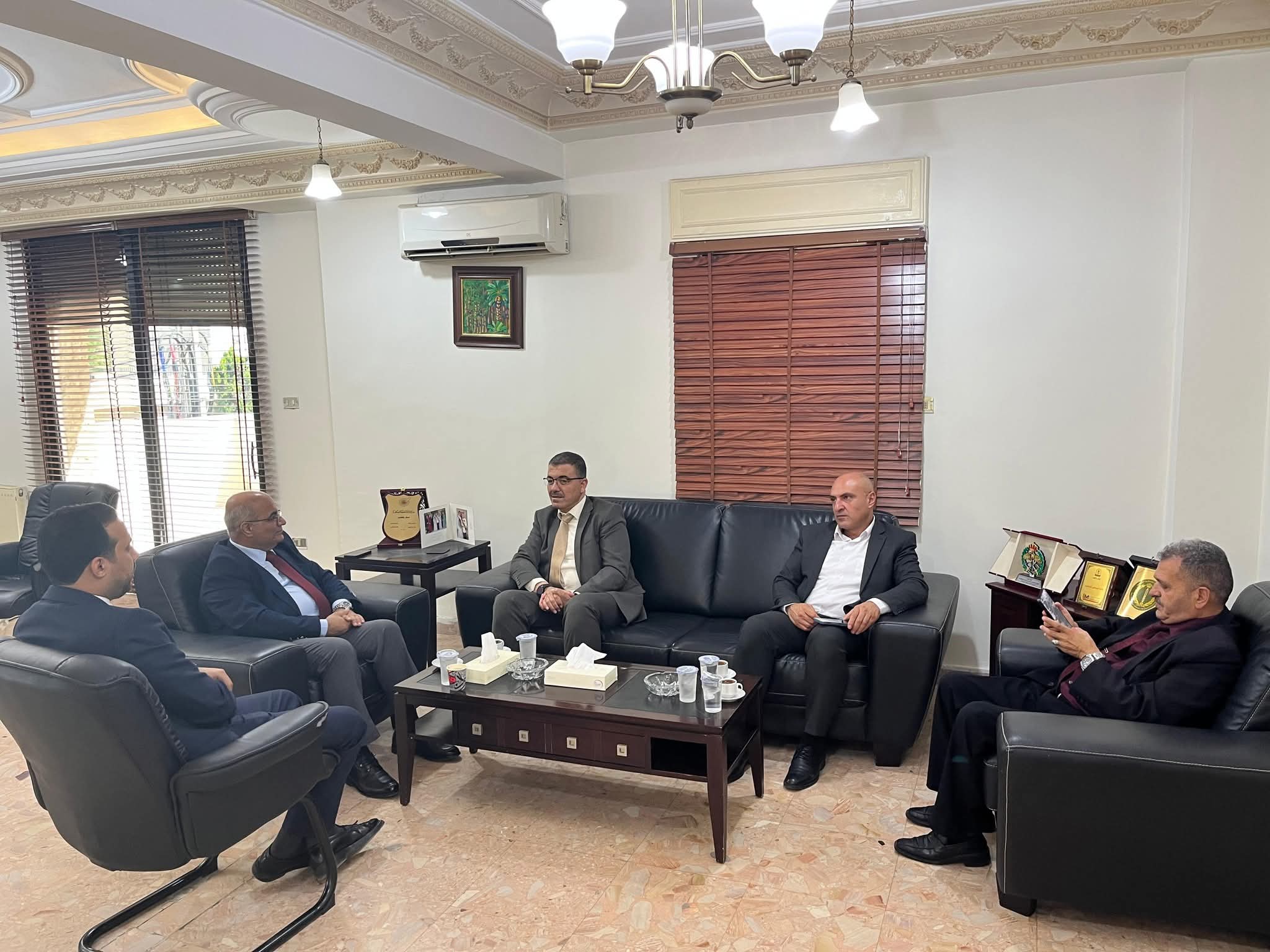 رئيس جامعة عجلون الوطنية يزور نقابة الصحفيين ويبحث سبل التعاون المشترك