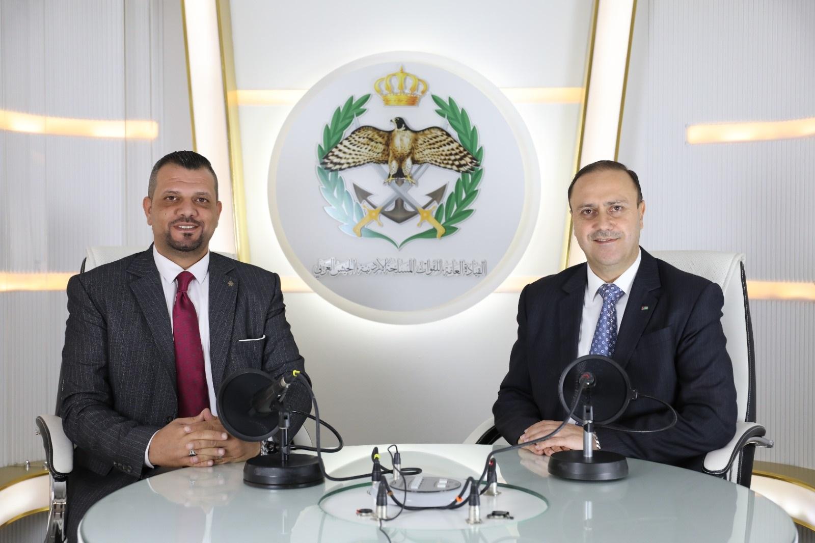 إذاعة القوات المسلحة الأردنية تستضيف وزير الاتصال الحكومي للحديث عن إعادة تفعيل خدمة العلم